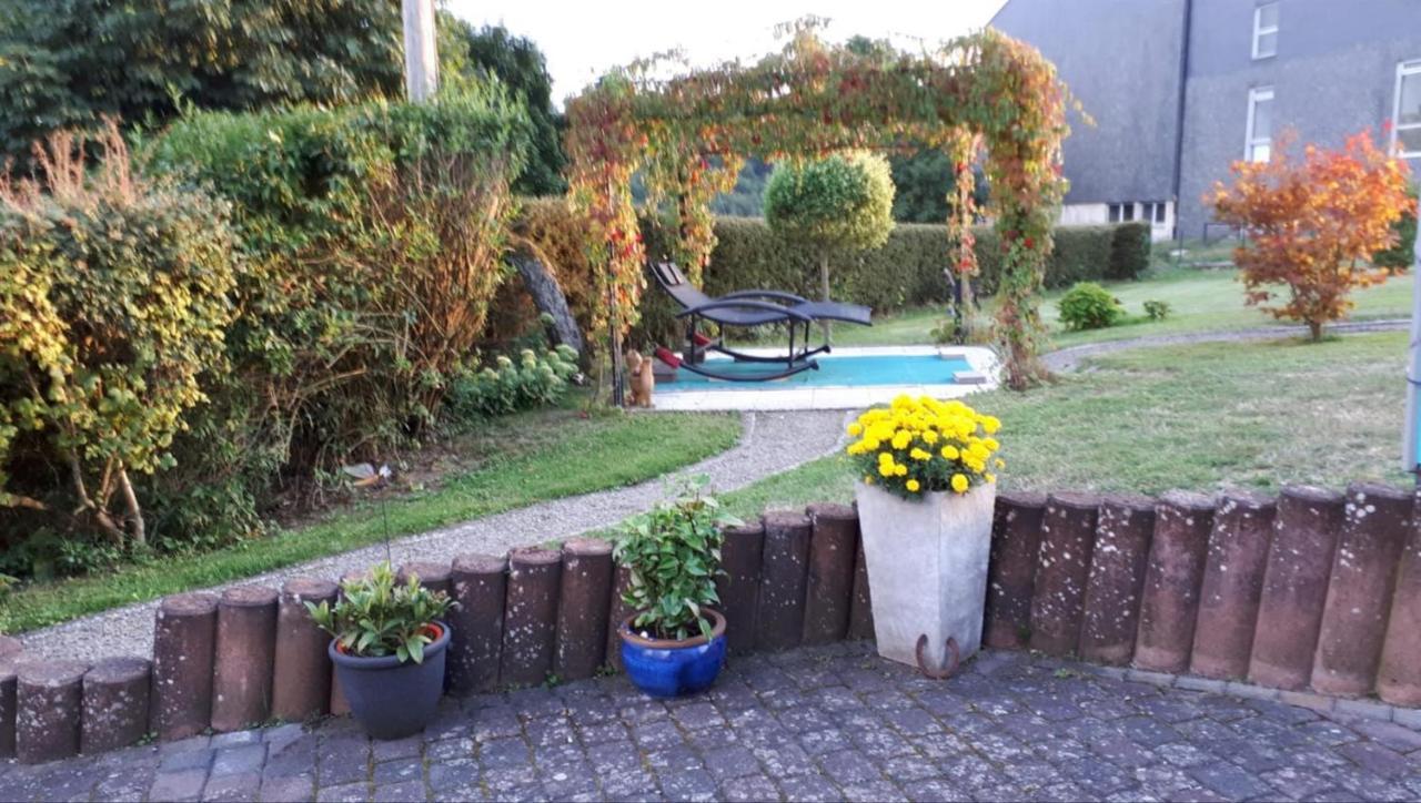 Ferienwohnung Auszeit Waxweiler 外观 照片